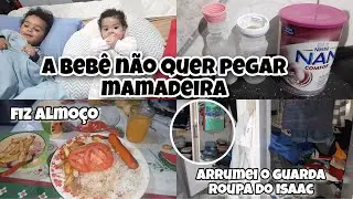 DESISTO DE INTRODUZIR MAMADEIRA😰 + DIA DE ARRUMAR O GUARDA ROUPA DOS BEBÊ | Thaiane Massarim