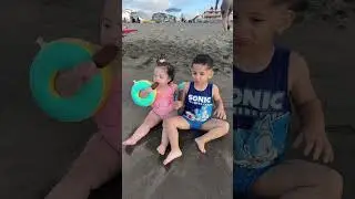 Emir Ege şimdiden abilik yapmaya başladı🤣🤣