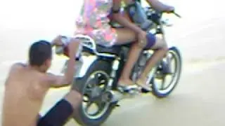 MOV04098
