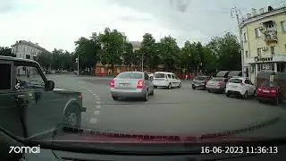 перекресток с круговым движением.