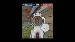 Hitting the nuttiest SPOIT SPAWNPEEK EVER - R6 Siege