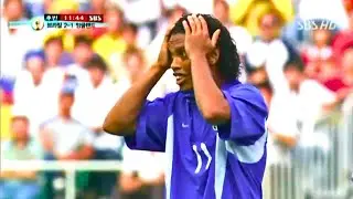 Ronaldinho gets a Red Card