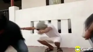 Tetek nampak