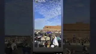 Машина топор рубит машину.