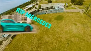 Know when to quit... Mercedes SL crash