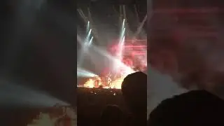 Revolution Radio - Live Green Day Performance in Detroit Joe Louis Arena March 27th, 2017