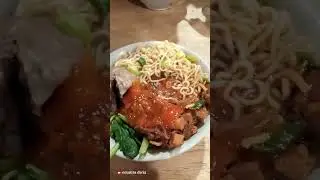 Makan Mie Ayam Baso Urat || Mie Ayam dan Baso Monalisa