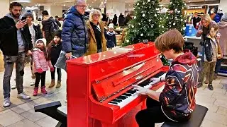 I Played SPIDERMAN themes on a Public PIANO