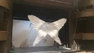 Улетающий проекционный занавес Kabuki