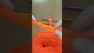 Трикотажная пряжа и крючки