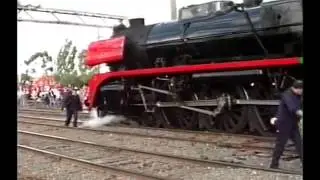 steam train derailing