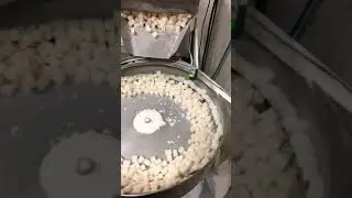 küpşeker paketleme makinası.