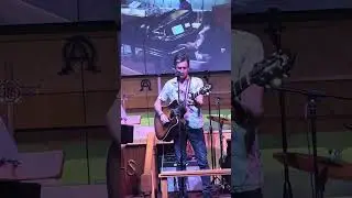 Bo sings praises on his birthday.
