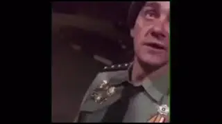 д...