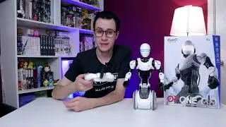 Программируемый робот Silverlit Робот-андроид O.P. One, ручное управление, 2,4 GHz (ГГц)