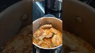 Курино-картофельные оладьи: вкусный и нежный вариант обеда или ужина