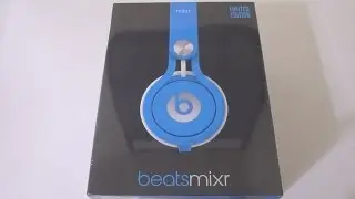 First Look: 2013 Beats MIXR Neon Blue Unboxing