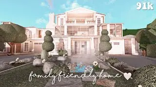 Family friendly house 🤍 - Bloxburg speedbuild