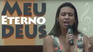 Nívia Pruchó cantou sua bela canção 