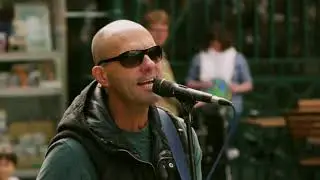 Fire And Rain (cover) - Alonso Cunha busking in Covent Garden