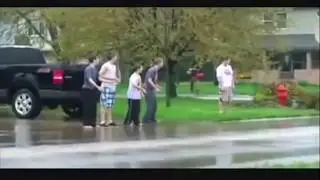 Автомобиль и дождь / Car and rain
