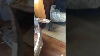 заклеил на стяжки строительные