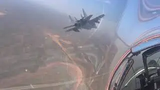 Russian MIG-29SMT practice group airstrike in Astrakhan (cockpit video and live fire)