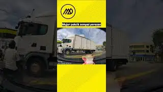 #Shorts 13 | Sentiasalah berwaspada di simpang lampu isyarat supaya tidak berlaku perkara yg buruk.