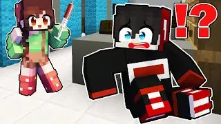 My OBSESSED Nurse has A CRUSH on Me in Minecraft ( Tagalog )