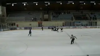 Dvojni nalet v glavo tik pred koncem tekme U19 HKMK Bled - HK Slavija junior, Bled 22.2.2024