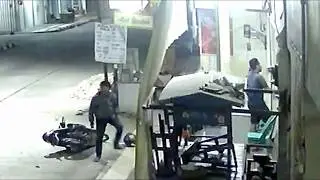 Pencurian Motor CB 150R Terekam CCTV Di Tlogosari Semarang ( curanmor )