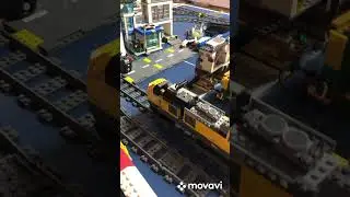 Поезд сбил 2 машины 🚗 😱😱 и чуть не сбил 1 машину 