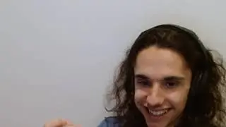 tim eats an orange