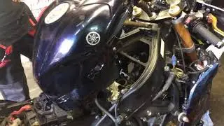 Yamaha R6, сильный стук двигателя мотоцикла .