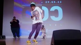 Izzy Odigie Teaches in Germany For The 1st Time | Kizz Daniel - Oshe