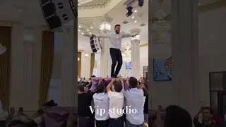 Жених танцует на столе 😂👍 Жених просто разрывает танец 👏🔥#shorts