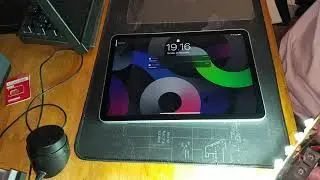 Mocolo Tempered Glass on iPad Air 2020