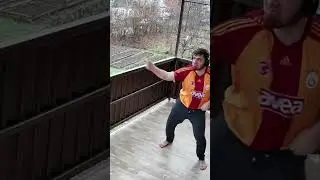 Равшан по кличке абориген радуется весне