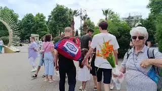 Сочи сегодня. Навагинская, море, марина центр. жара