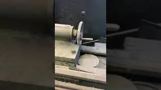 Токарный станок 1М63
