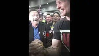 When Devon Larrat met Arnold Schwarzenegger🦾🥶 #armwrestling #devonlarratt #arnold #shortsvideo