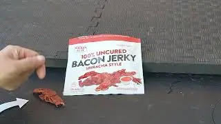This Sweet & Peppery Flavor Bacon Jerky is Delicious