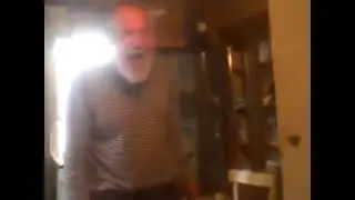 ДЕД ОРЁТ УАААА