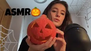 ASMR happy halloween 🎃👻 ( tapping 🎃🎃 and eating 🍭🍬)