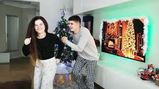 Новогодние танцы в пижамах! / Поднимаем Новогодние настроение! 🥳🕺💃