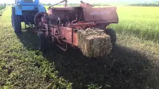 Трактор Т-40 и пресс-подборщик ПС-1.6 Киргизстан