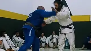 [Jiu-Jitsu] Esse 