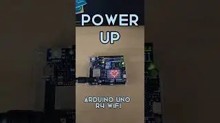 Arduino Uno R4 WiFi Power Up 