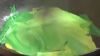 Olhem só isso...essas granadas coloridas de fumaça são incríveis
