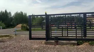 Откатные ворота с авторским дизайном